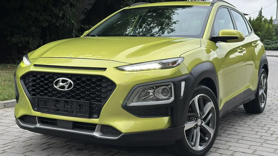 HYUNDAI Kona -