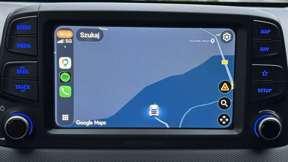 HYUNDAI Kona -
