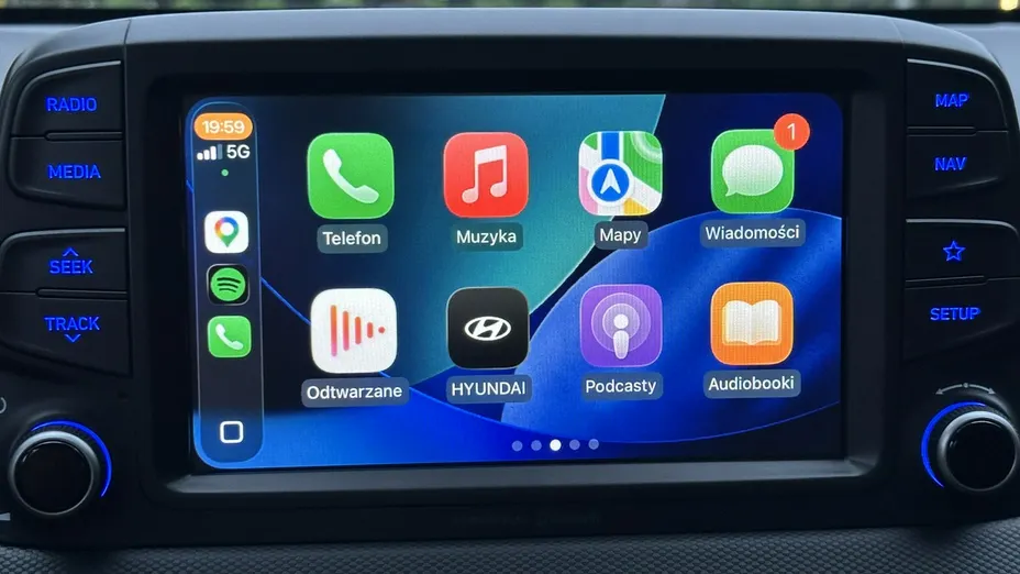 HYUNDAI Kona -