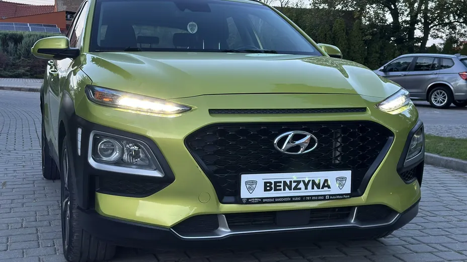HYUNDAI Kona -
