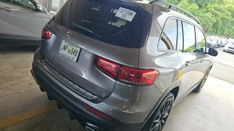 MERCEDES-BENZ GLB -
