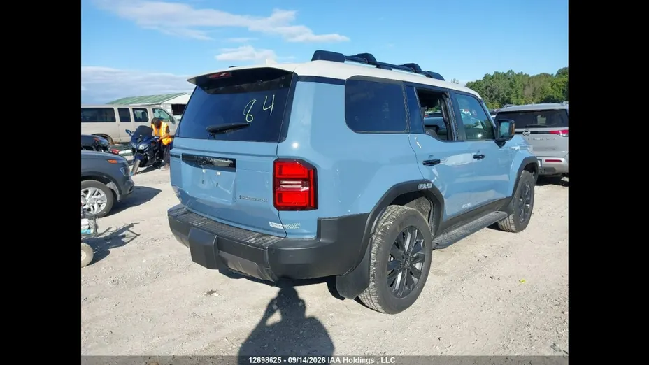 TOYOTA Land Cruiser -