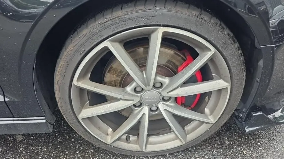 AUDI S3 -