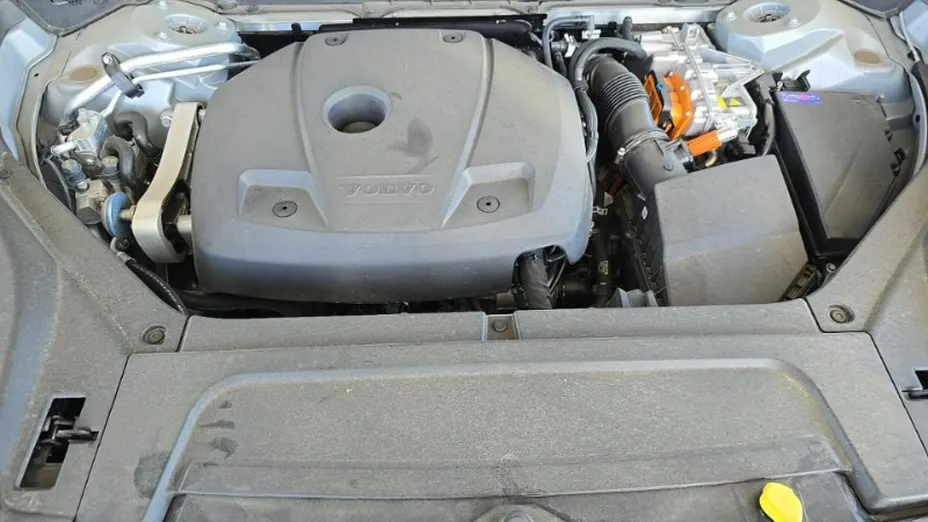 VOLVO XC90 -