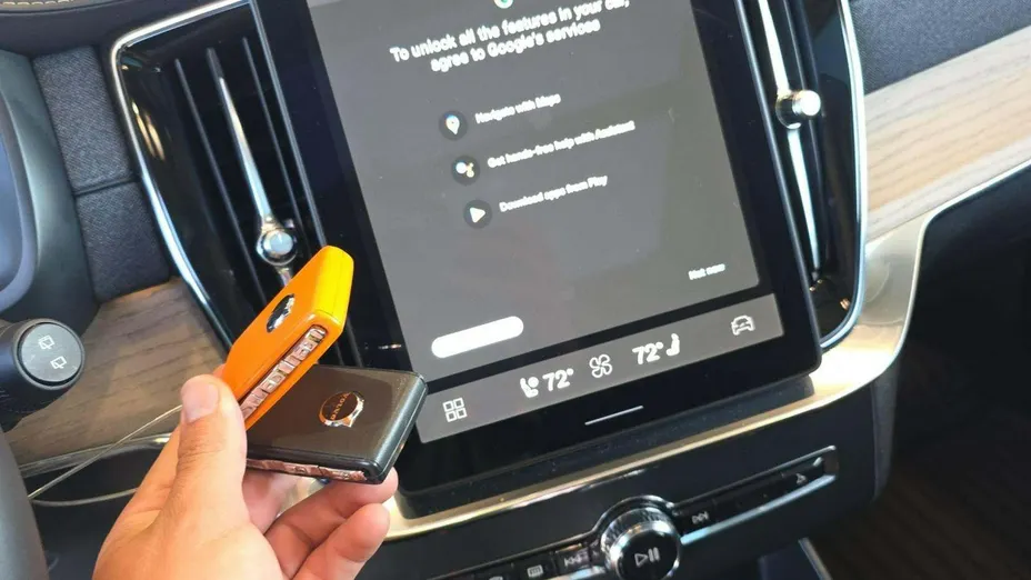 VOLVO XC90 -