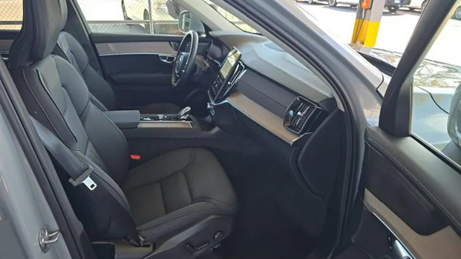 VOLVO XC90 -