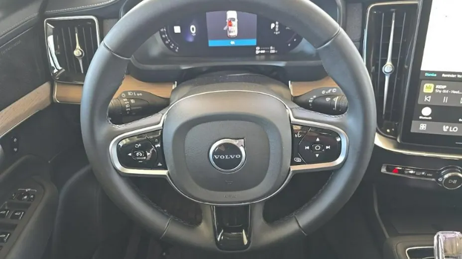 VOLVO XC90 -