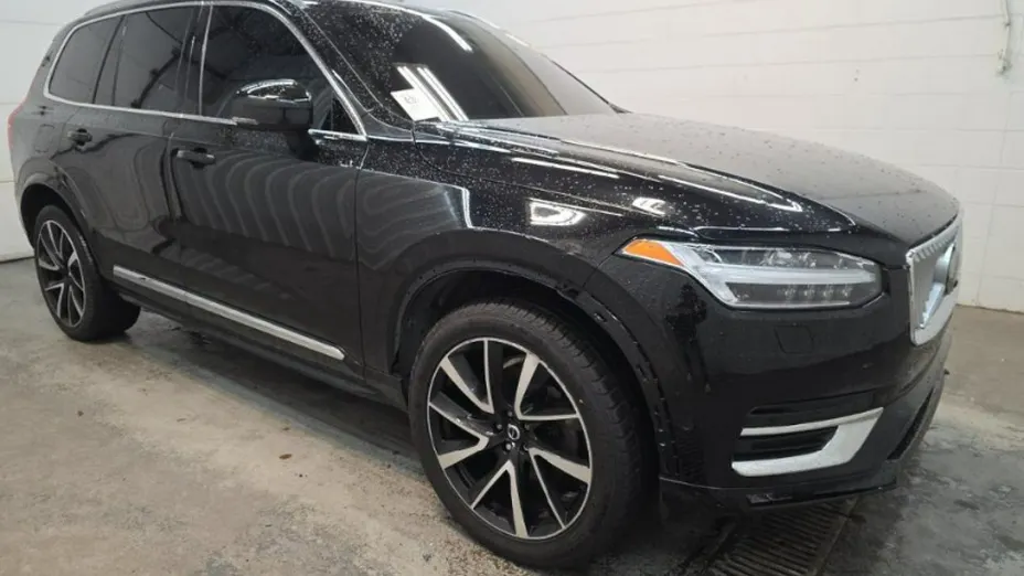 VOLVO XC90 -
