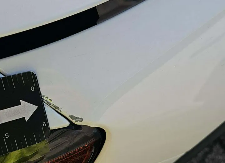 MERCEDES-BENZ GLB -