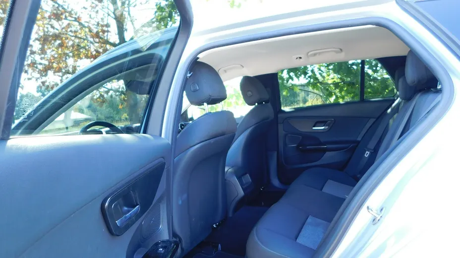 MERCEDES-BENZ C Klasa -