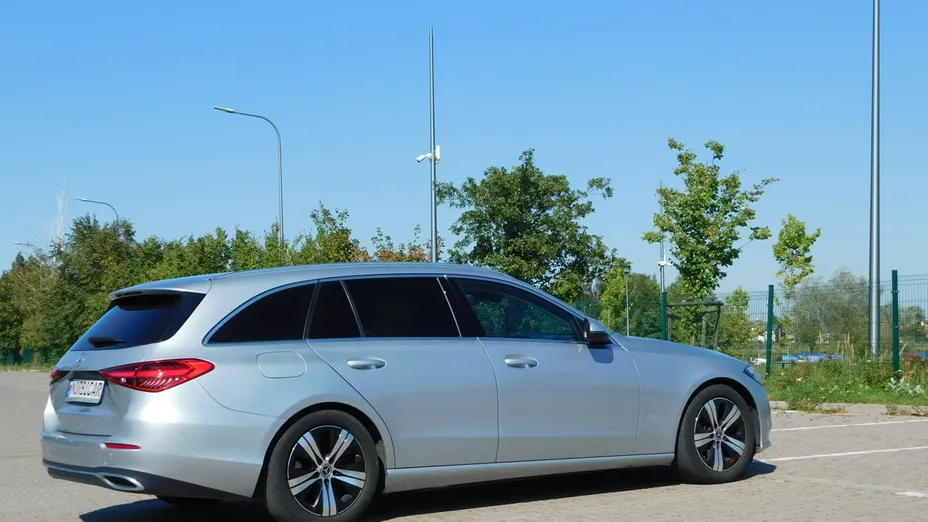 MERCEDES-BENZ C Klasa -