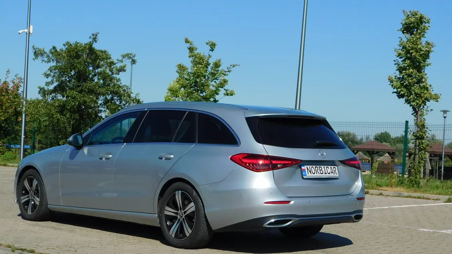 MERCEDES-BENZ C Klasa -