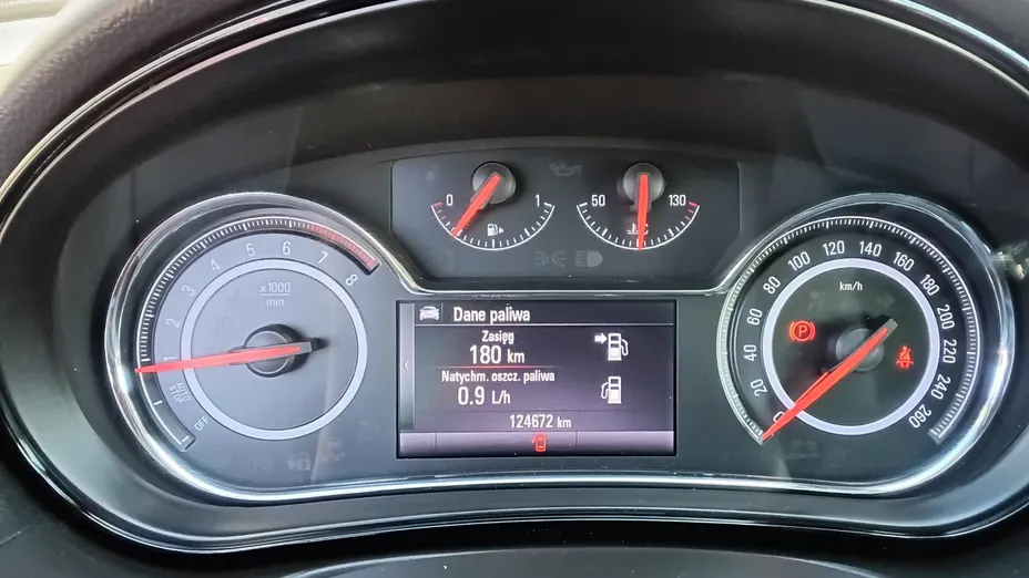 OPEL Insignia -