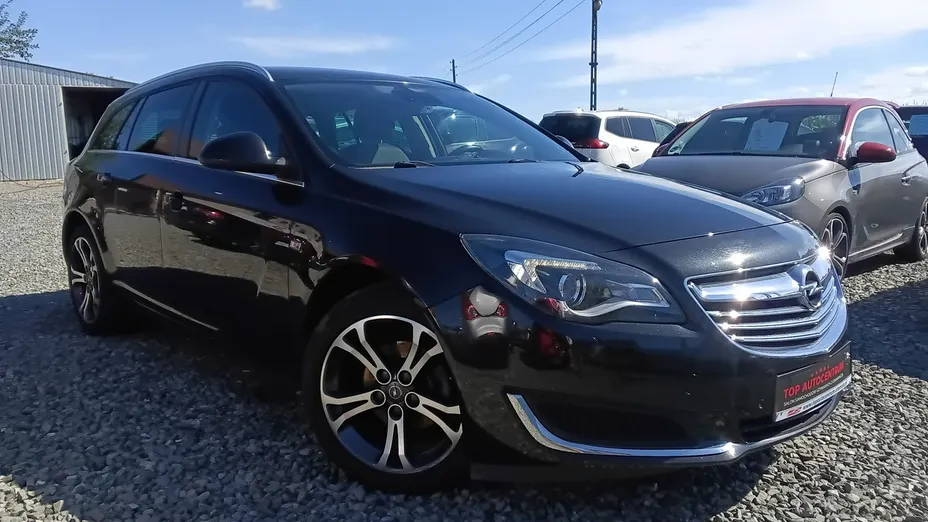 OPEL Insignia -