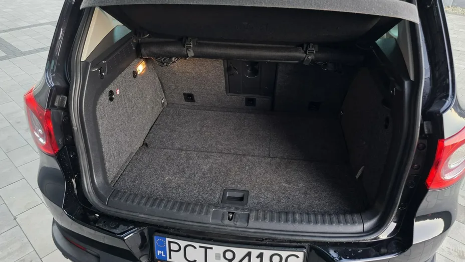 VOLKSWAGEN Tiguan -