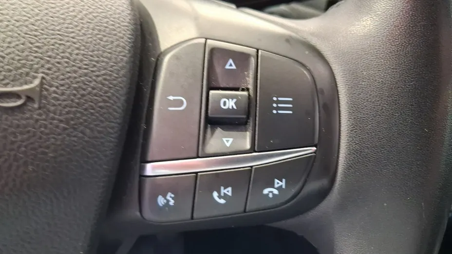 FORD Kuga -
