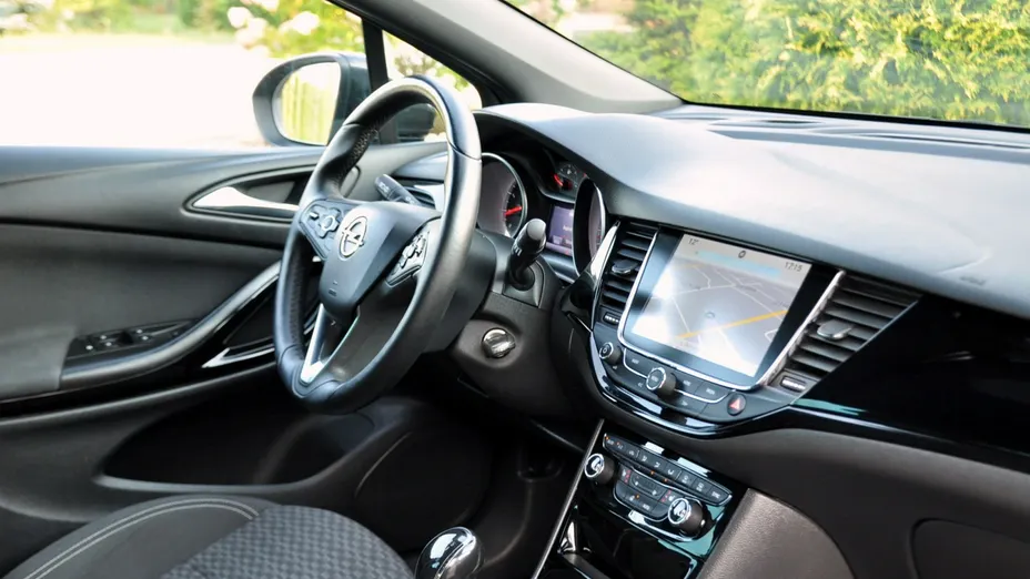OPEL Astra -