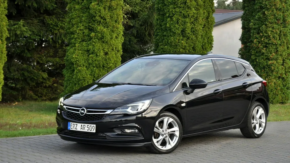 OPEL Astra -