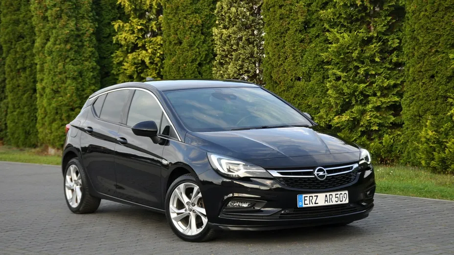 OPEL Astra -