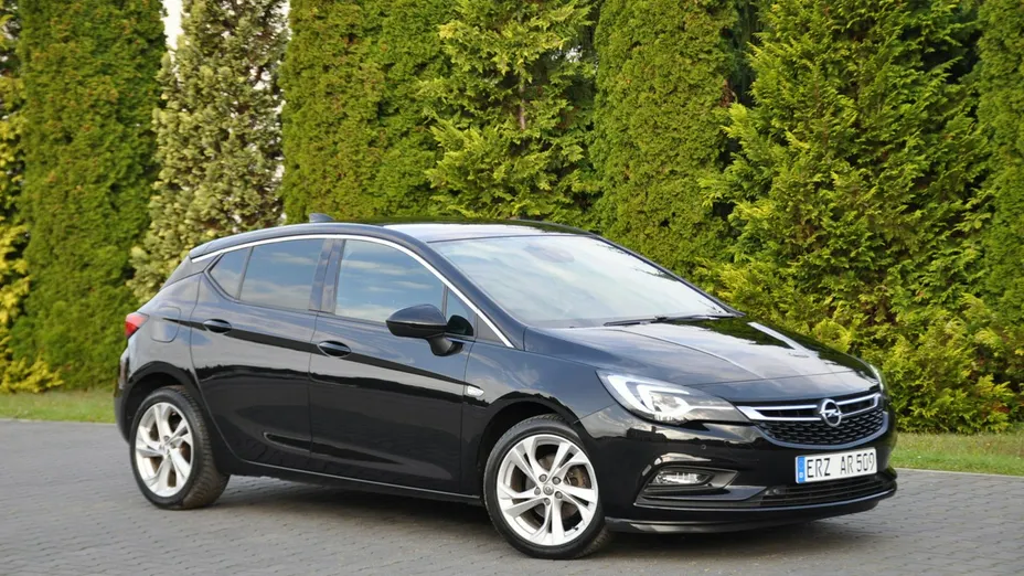 OPEL Astra -