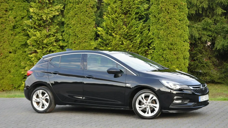 OPEL Astra -