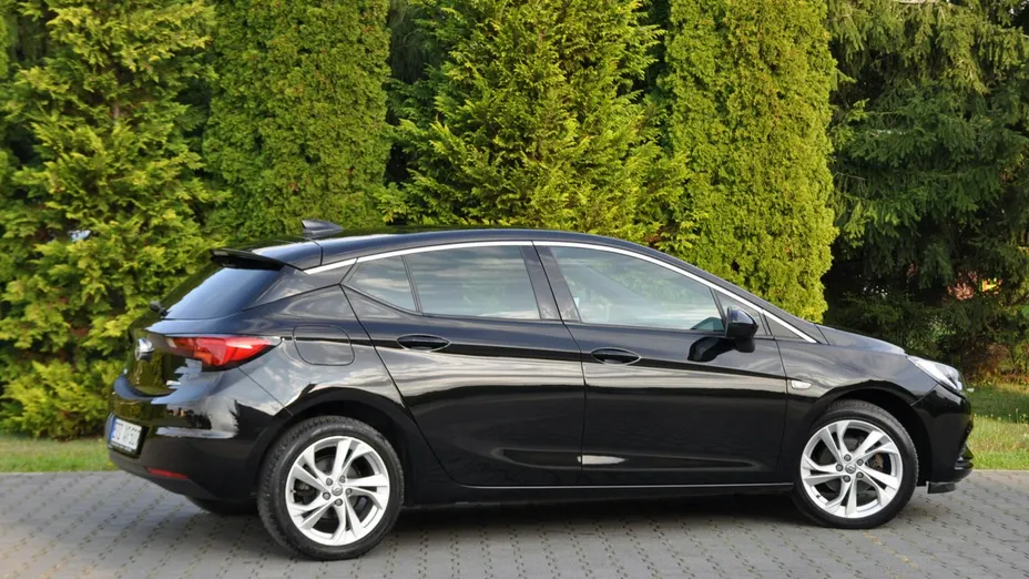 OPEL Astra -