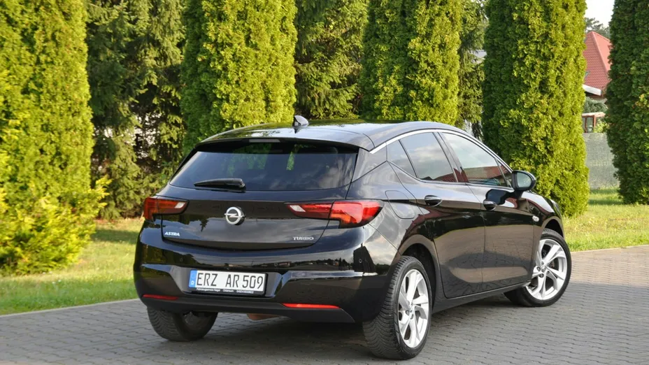 OPEL Astra -