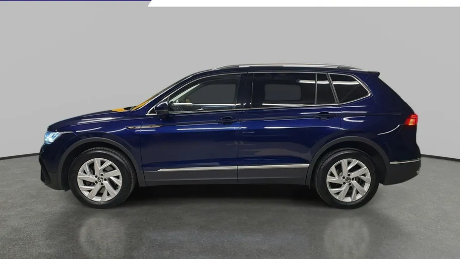 VOLKSWAGEN Tiguan -