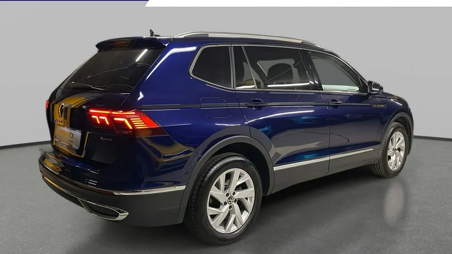 VOLKSWAGEN Tiguan -