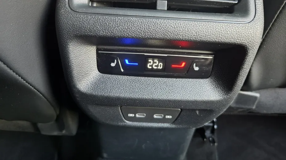 VOLKSWAGEN Tiguan -