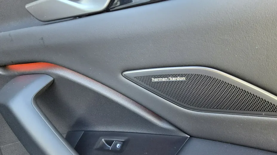 VOLKSWAGEN Tiguan -