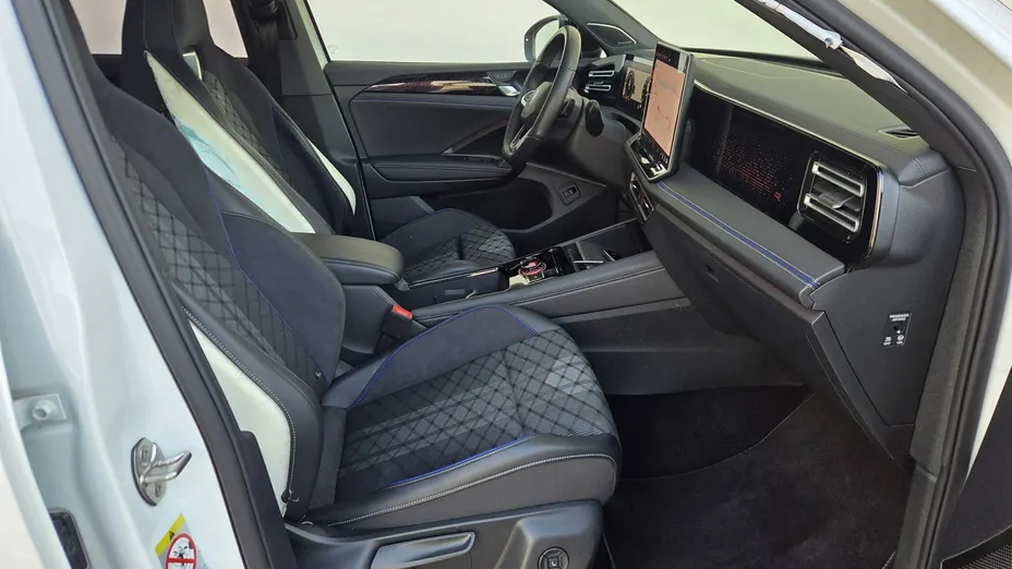 VOLKSWAGEN Tiguan -