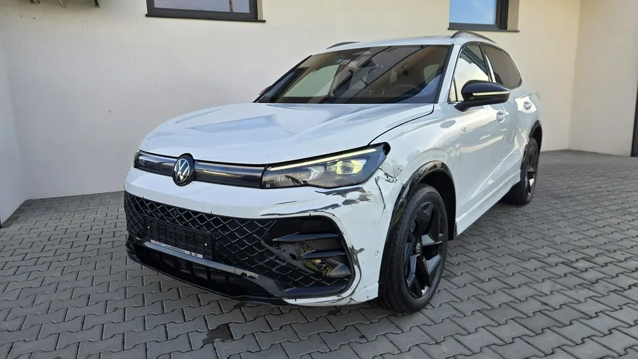 VOLKSWAGEN Tiguan -