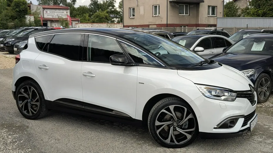 RENAULT Scenic -