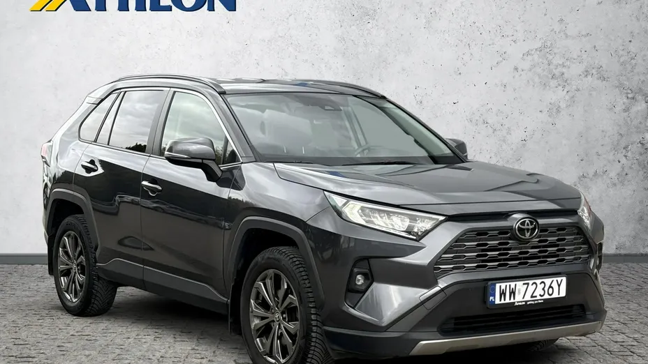 TOYOTA RAV4 -