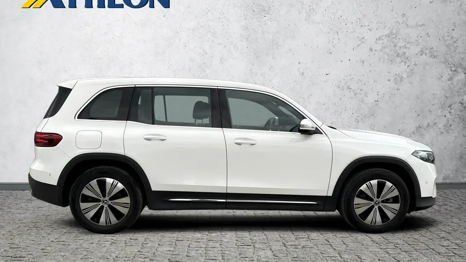MERCEDES-BENZ EQB -