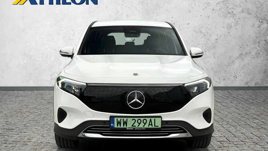 MERCEDES-BENZ EQB -