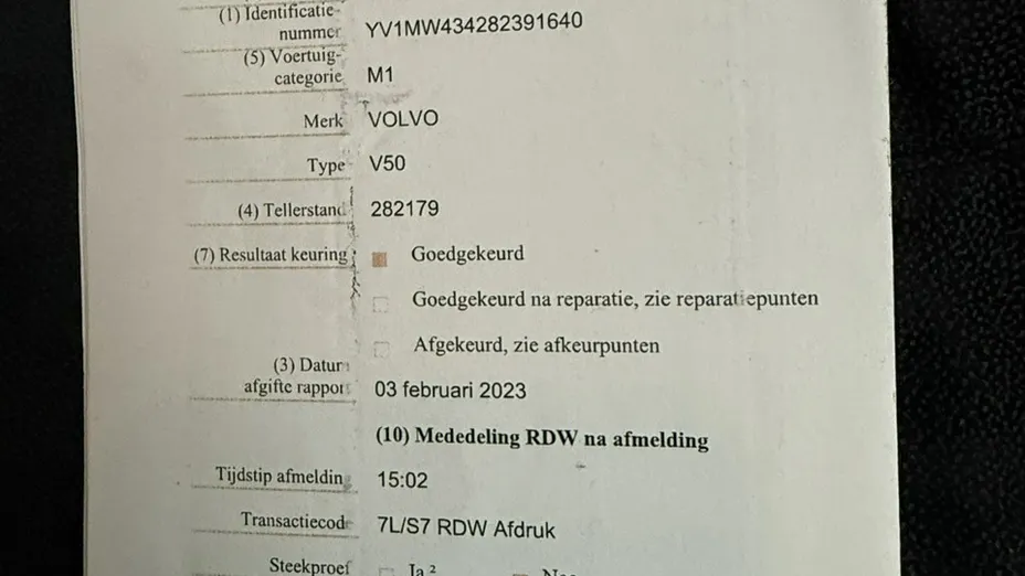 VOLVO V50 -