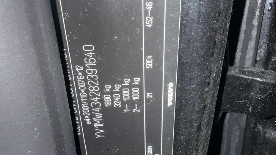 VOLVO V50 -