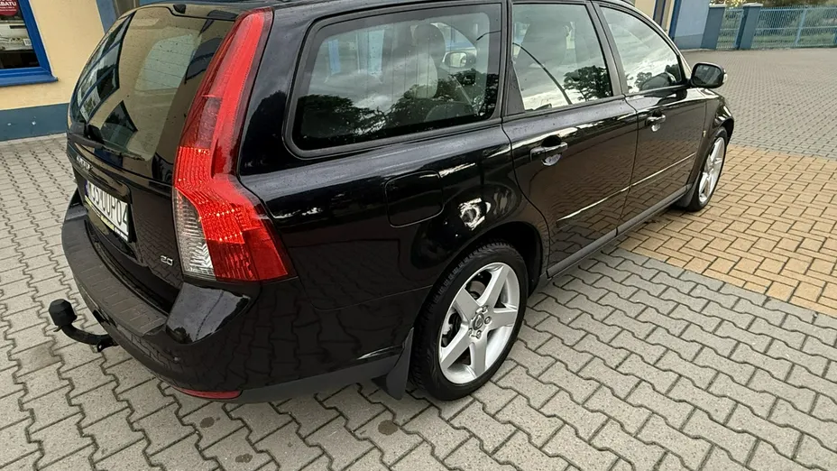 VOLVO V50 -