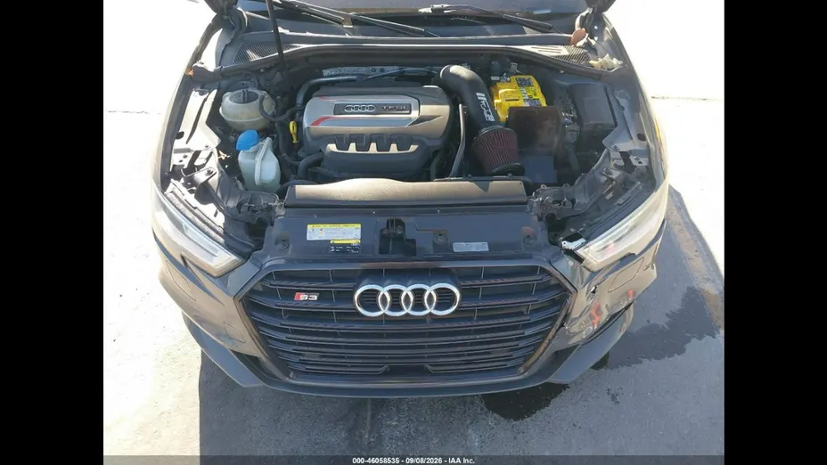 AUDI S3 -