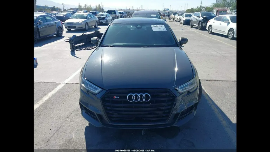 AUDI S3 -