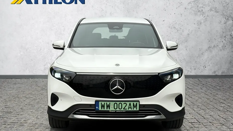 MERCEDES-BENZ EQB -