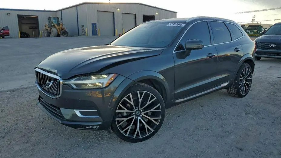 VOLVO XC60 -