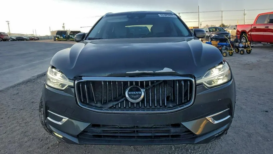 VOLVO XC60 -