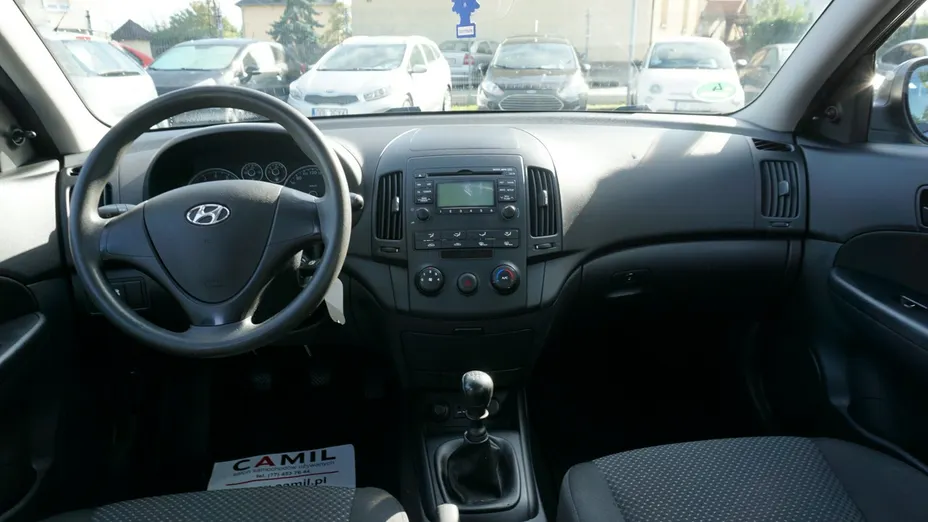 HYUNDAI i30 -