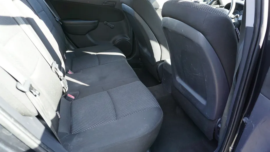 HYUNDAI i30 -