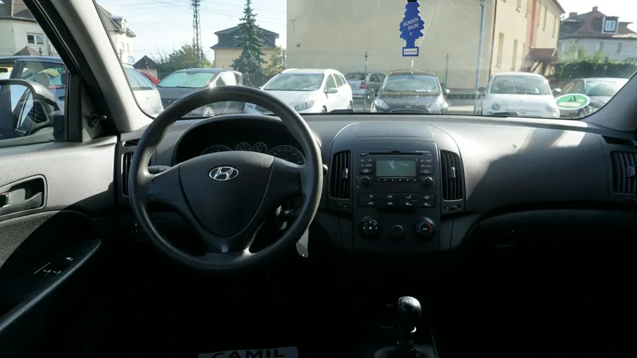 HYUNDAI i30 -