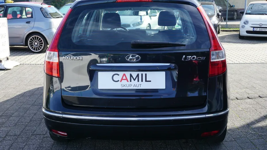 HYUNDAI i30 -