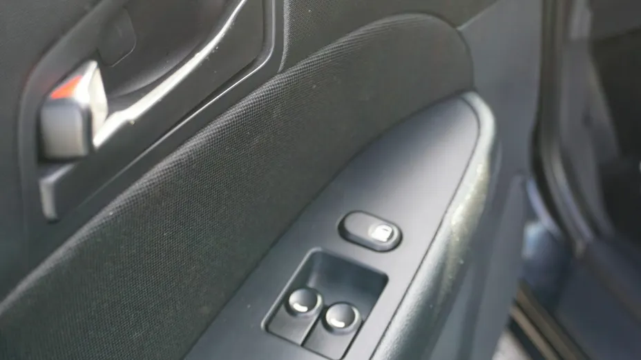 HYUNDAI i30 -